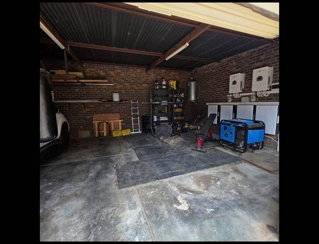 6 BEDROOM HOUSE FOR SALE IN WELGELEGEN